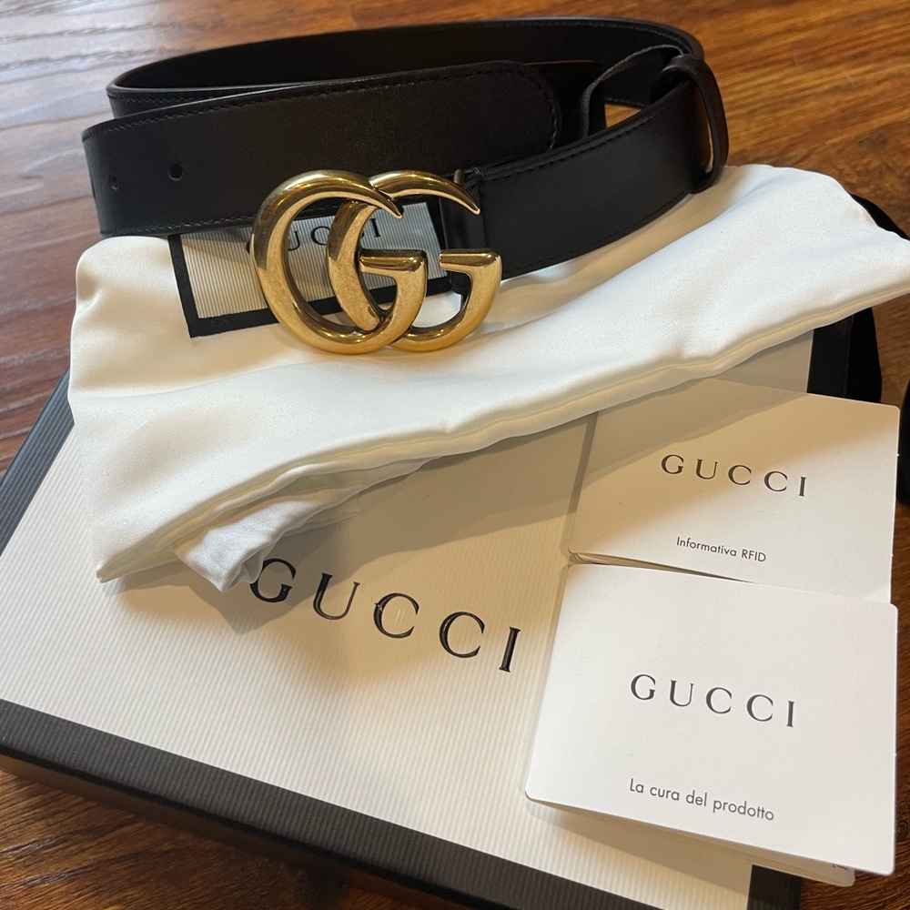 Gucci black leather belt size 90-36